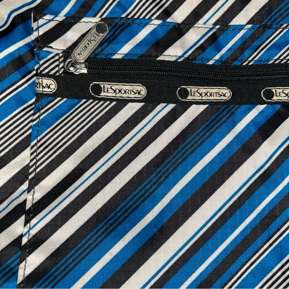 LeSportsac Blue Black Made in USA 13”Hx15”Wx6”D Adjust Strap Crossbody Bag - Picture 2 of 14